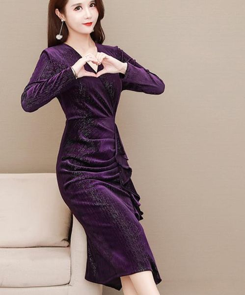 2021 spring and autumn with fashion long sleeve women's golden velvet dress@28, Black;gray
2021 spring and autumn with fashion long sleeve women's golden velvet dress@28, Black;gray