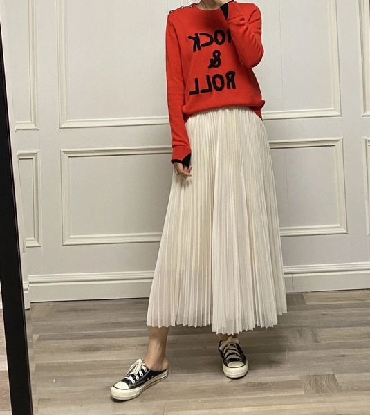 sweater 100% cashmere winter letters embroidery red with shoulder buttons 7p50, White;black
sweater 100% cashmere winter letters embroidery red with shoulder buttons 7p50, White;black