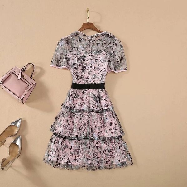capris 2021 summer party club women o-neck allover sequined embroidery short sleeve cascading ruffle pink, Black;gray
capris 2021 summer party club women o-neck allover sequined embroidery short sleeve cascading ruffle pink, Black;gray