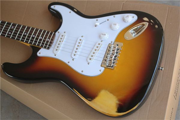 inheriting the classic cherry red electric guitar white guard plate, 3 single pickup, can be customized of freight
inheriting the classic cherry red electric guitar white guard plate, 3 single pickup, can be customized of freight