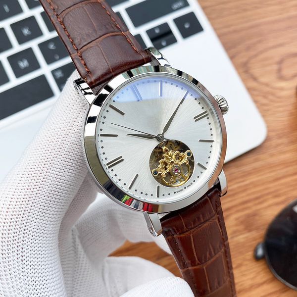 classic men watches mechical automatic movement sapphire mirror watch casual wristwatch leather strap design-watch 41mm, Slivery;brown
classic men watches mechical automatic movement sapphire mirror watch casual wristwatch leather strap design-watch 41mm, Slivery;brown