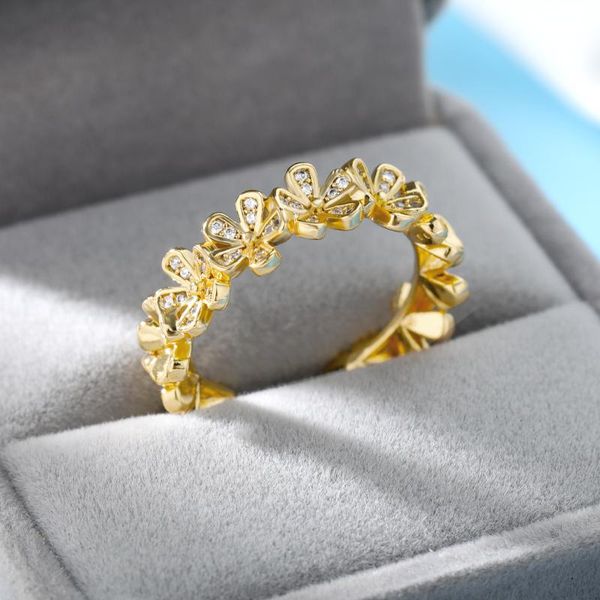 wedding rings zircon flower for women girls gold silver color stainless steel open adjustable female engagement ring jewelry, Slivery;golden
wedding rings zircon flower for women girls gold silver color stainless steel open adjustable female engagement ring jewelry, Slivery;golden