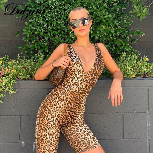 v-neck leopard print 2021 summer women playsuit fitness outfit streetwear romper backless sleeveless short jumpsuit, Black;white
v-neck leopard print 2021 summer women playsuit fitness outfit streetwear romper backless sleeveless short jumpsuit, Black;white