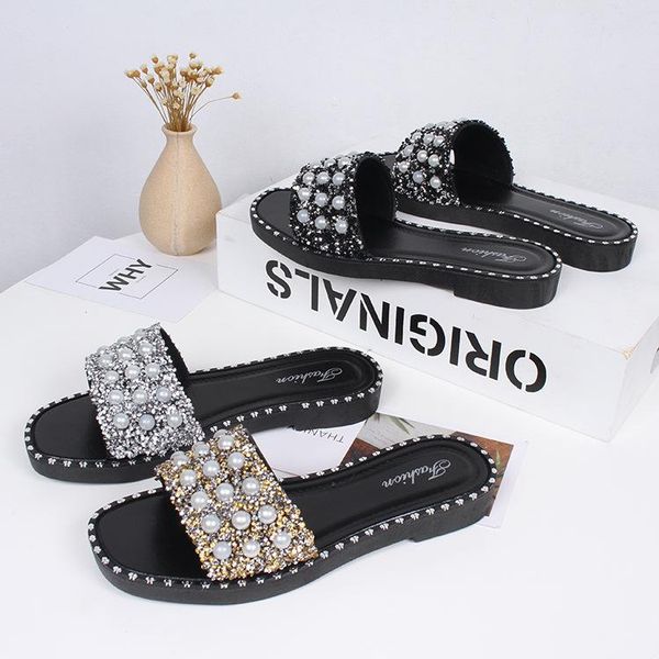 slippers 2021 summer flat-bottomed pearl flashing diamond flip flops ladies fashion casual wear sandals and explosion models, Black
slippers 2021 summer flat-bottomed pearl flashing diamond flip flops ladies fashion casual wear sandals and explosion models, Black