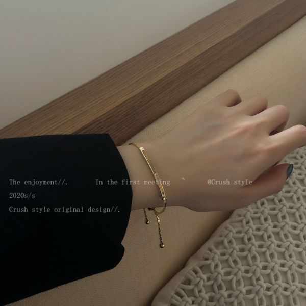 high level versatile adjustable gold letter bracelet women's indifference design simple temperament, Golden;silver
high level versatile adjustable gold letter bracelet women's indifference design simple temperament, Golden;silver