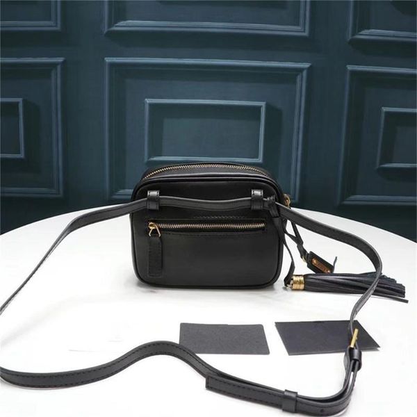 the 2021 luxury designer genuine leather women shoulder bag handbag europe brand waist bags
the 2021 luxury designer genuine leather women shoulder bag handbag europe brand waist bags