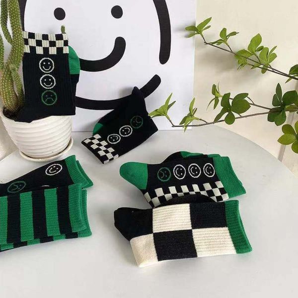 chaopai east black and white fashion checkerboard women's socks trend couple sports green smiling face, Black;white
chaopai east black and white fashion checkerboard women's socks trend couple sports green smiling face, Black;white