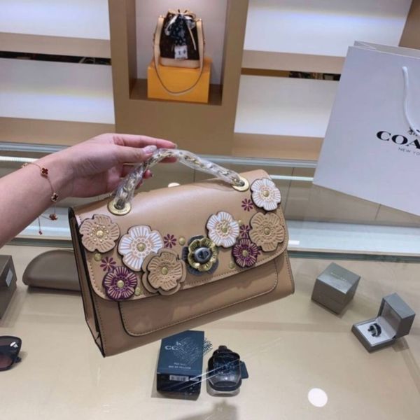 wholesale 2021 camellia women's chain cowhide shoulder versatile trend messenger bag lock small ck luxuryss designerss yw
wholesale 2021 camellia women's chain cowhide shoulder versatile trend messenger bag lock small ck luxuryss designerss yw