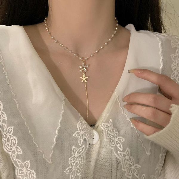 chains shining faisy tassel clavicle chain niche simple flower necklace 2021 female temperament net red 510530, Silver
chains shining faisy tassel clavicle chain niche simple flower necklace 2021 female temperament net red 510530, Silver