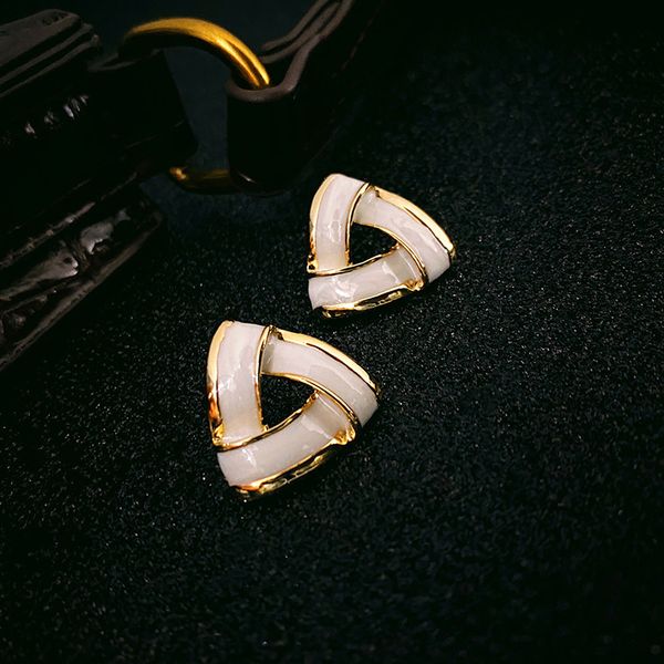 2021 designers women's earringsneedle new silver high texture triangular geometric net red hundred with simple atmospheric commuting fa, Golden
2021 designers women's earringsneedle new silver high texture triangular geometric net red hundred with simple atmospheric commuting fa, Golden