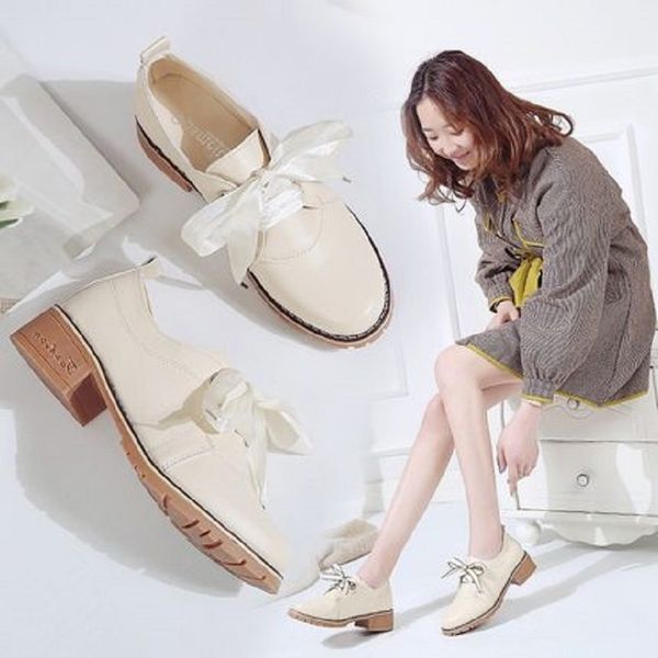 sandals fashion wild one-legged female peas spring students retro small flat white shoes, Black
sandals fashion wild one-legged female peas spring students retro small flat white shoes, Black