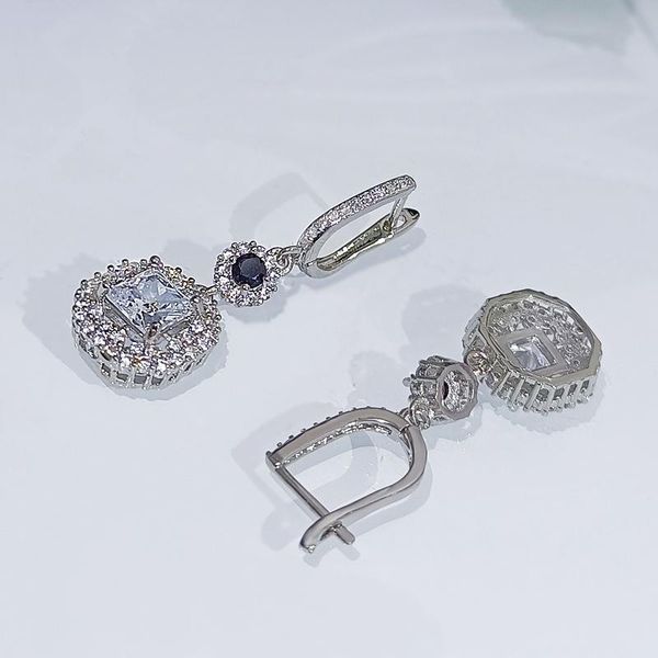 stud luxury 925 sterling silver earrings for women french temperament fashion jewelry brincos feminino bride wedding engaged, Golden;silver
stud luxury 925 sterling silver earrings for women french temperament fashion jewelry brincos feminino bride wedding engaged, Golden;silver