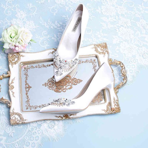 sandals light luxury bridal white silk girl stiletto single shoes pointed french rhinestones vintage pearl fairy high heels, Black
sandals light luxury bridal white silk girl stiletto single shoes pointed french rhinestones vintage pearl fairy high heels, Black