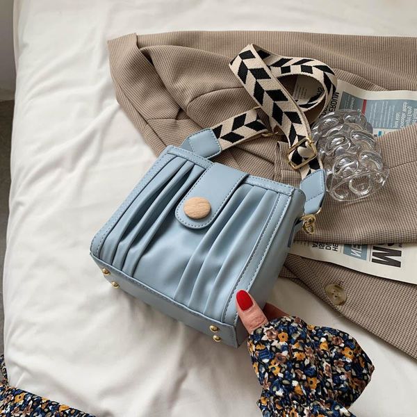 2021 wide summer trend bag large-capacity color fold female ins shoulder strap cross-body contrast new hbfli
2021 wide summer trend bag large-capacity color fold female ins shoulder strap cross-body contrast new hbfli