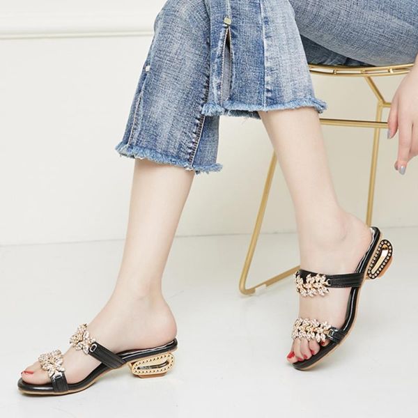 slippers women sandals summer fashion square heel crystal casual ladies shoes elegant 2021 rhinestone all-match lady, Black
slippers women sandals summer fashion square heel crystal casual ladies shoes elegant 2021 rhinestone all-match lady, Black