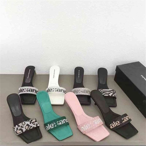 70% off wholesale sandals flip-flops summer new net red square slippers diamond heel shoes white party aw one line sandals, Black
70% off wholesale sandals flip-flops summer new net red square slippers diamond heel shoes white party aw one line sandals, Black