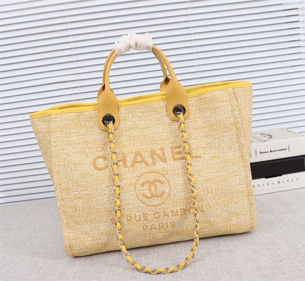 classic sold luxurys designers womens shoulder bags size mini women wallet with box fashion letters key chain genuine leather crossbody bag
classic sold luxurys designers womens shoulder bags size mini women wallet with box fashion letters key chain genuine leather crossbody bag