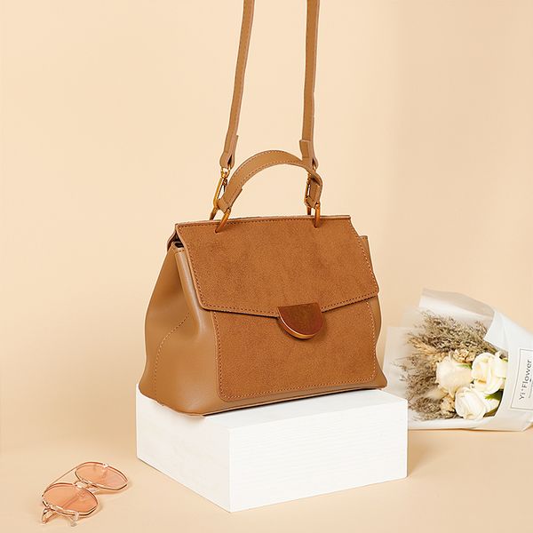 vintage suede messenger shoulder bag for women casual ol crossbody travel bags lady female handbag luxury designer 2021 autumn
vintage suede messenger shoulder bag for women casual ol crossbody travel bags lady female handbag luxury designer 2021 autumn