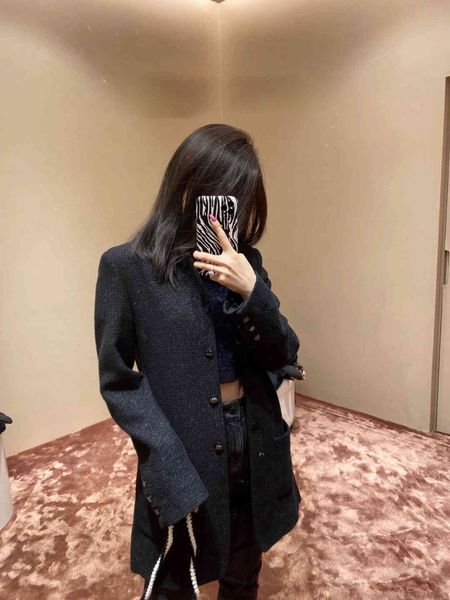 suits Luxury Design 2021 Spring Collection Single Buttons Decorated Black Long Tweed Elegant Blazer, White;black
suits Luxury Design 2021 Spring Collection Single Buttons Decorated Black Long Tweed Elegant Blazer, White;black