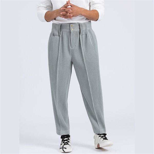 iefb men's clothing japanese streetwear fashion pleated pants spring autumn mid seam casual trousers for man harem 9y4319 210715, Black
iefb men's clothing japanese streetwear fashion pleated pants spring autumn mid seam casual trousers for man harem 9y4319 210715, Black