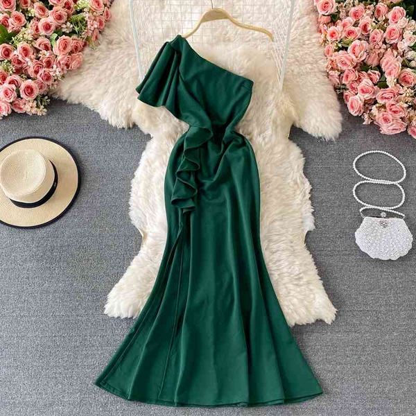 fishtail evening dress female ladies elegant high waist ruffled slanted collar halter temperament dress summer 210709, Black;gray
fishtail evening dress female ladies elegant high waist ruffled slanted collar halter temperament dress summer 210709, Black;gray