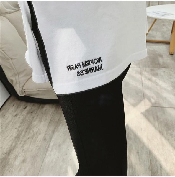 women's t-shirt 2021 spring letter embroidered inner bottoming shirt female port style loose western long-sleeved hole, White
women's t-shirt 2021 spring letter embroidered inner bottoming shirt female port style loose western long-sleeved hole, White