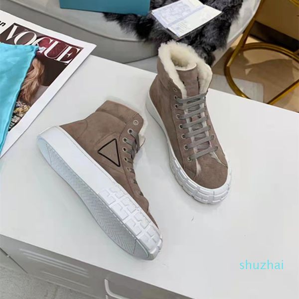 2021 designer womens boots fashion soft leather flat bottom snowthick bottom boots casual shoes winter leather shoes wool boot naked boots, Black
2021 designer womens boots fashion soft leather flat bottom snowthick bottom boots casual shoes winter leather shoes wool boot naked boots, Black