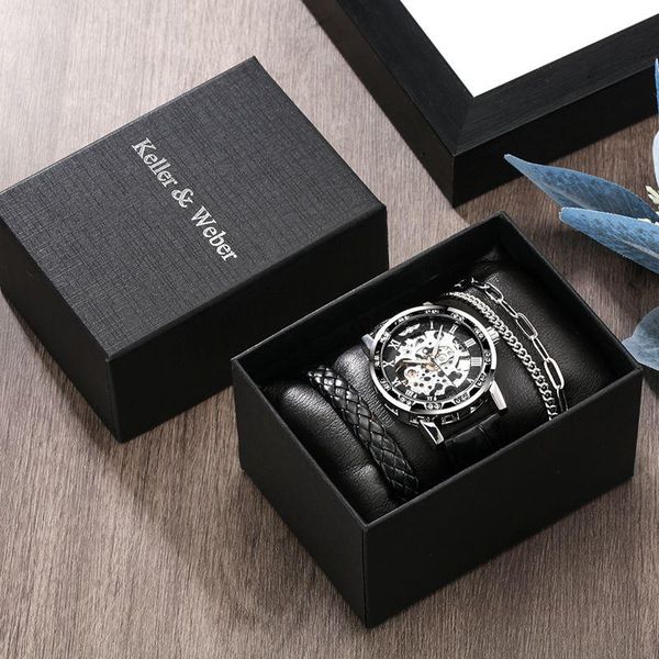 wristwatches noble men's watch with diamond silver shell, black face and white movement, manual mechanical woven bracelet, Slivery;brown
wristwatches noble men's watch with diamond silver shell, black face and white movement, manual mechanical woven bracelet, Slivery;brown