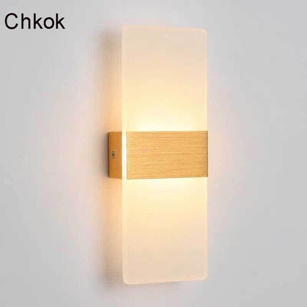 wall-mounted lamp. modern background wall lamp in the living room. simple by bedside of aisle stairwell
wall-mounted lamp. modern background wall lamp in the living room. simple by bedside of aisle stairwell