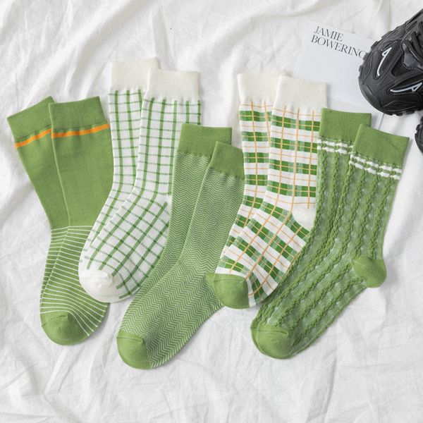 girls matcha color autumn ins harajuku style checkered couple green cotton socks, Black;white
girls matcha color autumn ins harajuku style checkered couple green cotton socks, Black;white