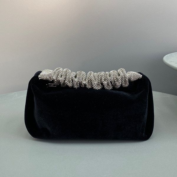 rhinestones fold handle velvet evening bag fashion leisure women soft square clutch bags female chic temperament purses high-end quality.
rhinestones fold handle velvet evening bag fashion leisure women soft square clutch bags female chic temperament purses high-end quality.