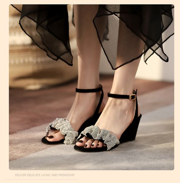 2021 new style sandals wedge heel fashion women's shoes summer high heels party round toe leather pleated shoes, Black
2021 new style sandals wedge heel fashion women's shoes summer high heels party round toe leather pleated shoes, Black