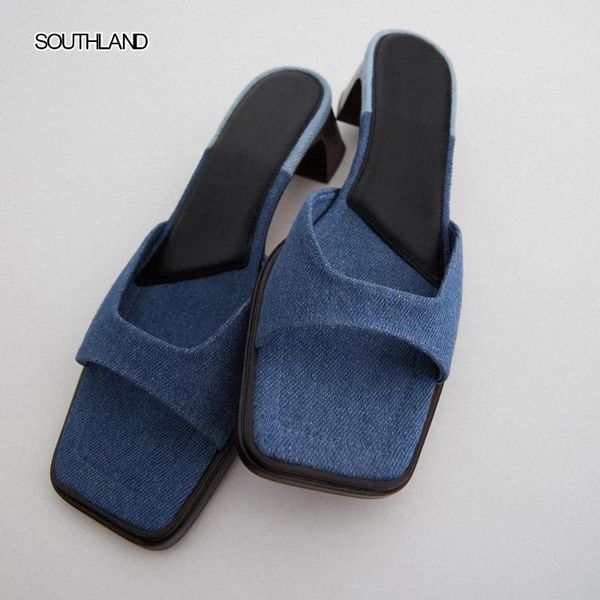 sandals southland 2021 women slippers shoes blue denim casual slide female high-heeled chunky for lady outside, Black
sandals southland 2021 women slippers shoes blue denim casual slide female high-heeled chunky for lady outside, Black