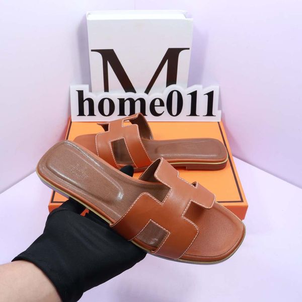 beach slipper classic flat woman slippers summer lady cartoon big head slippers leather l bath fashion women designer shoes 09, Black
beach slipper classic flat woman slippers summer lady cartoon big head slippers leather l bath fashion women designer shoes 09, Black