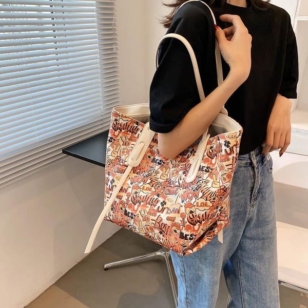 evening bags womens handbags large capacity women's summer 2021 fashion graffiti class commuting shoulder tote bag purses
evening bags womens handbags large capacity women's summer 2021 fashion graffiti class commuting shoulder tote bag purses