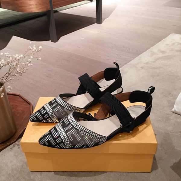 2021 good quality fashion women luxurys designers shoes designer sandals womens luxury high heels sandal dress shoess with box size 35-41 -n, Black
2021 good quality fashion women luxurys designers shoes designer sandals womens luxury high heels sandal dress shoess with box size 35-41 -n, Black