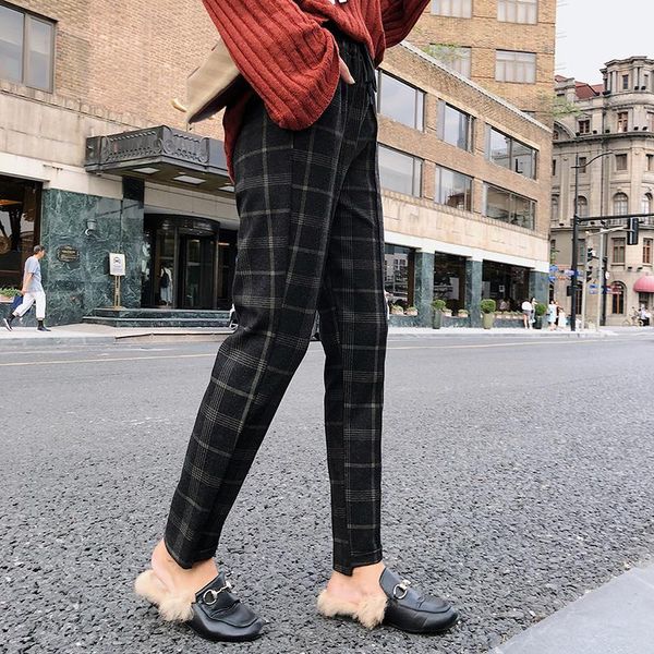 women's pants & capris bgteever casual women plaid elastic waist pockets female work trousers 2021 winter ankle-length pantalon, Black;white
women's pants & capris bgteever casual women plaid elastic waist pockets female work trousers 2021 winter ankle-length pantalon, Black;white