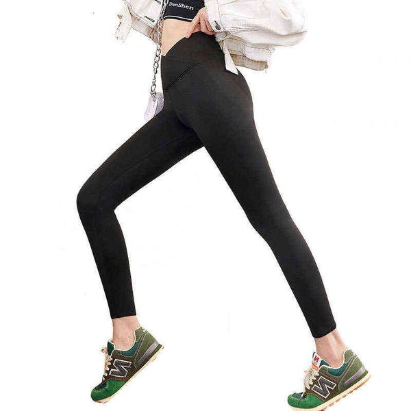 phnom penh crossed v-waist barbie pants compound plush thickened shark leather with abdomen and buttocks closed bottoms worn, Black;white
phnom penh crossed v-waist barbie pants compound plush thickened shark leather with abdomen and buttocks closed bottoms worn, Black;white