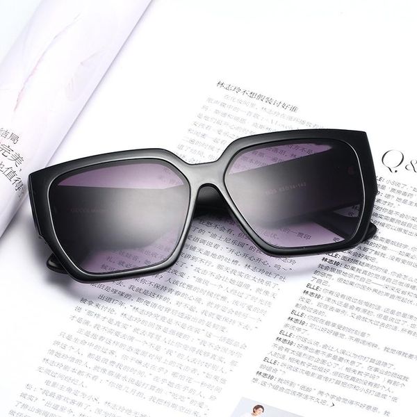 sunglasses 1205 luxur classic square designer brand fashion womens sun glasses eyewear metal glass lenses with box, White;black
sunglasses 1205 luxur classic square designer brand fashion womens sun glasses eyewear metal glass lenses with box, White;black