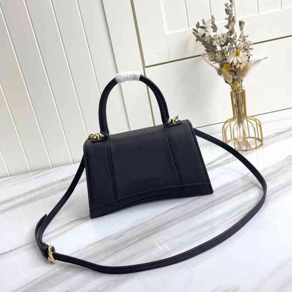 m50799 high fashion women's cross bags handbag brand celebrity with the same quality modern elegant socialite cowhide bags multiple col
m50799 high fashion women's cross bags handbag brand celebrity with the same quality modern elegant socialite cowhide bags multiple col