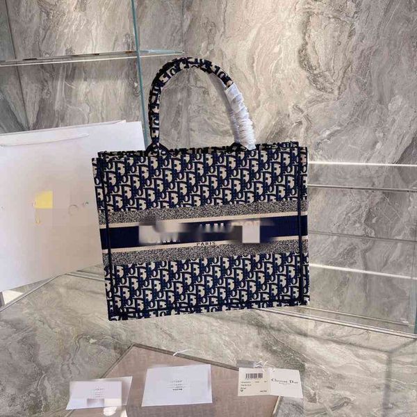 luxury handbags storage hbag bags cristi 2021 new european american women's bag versatile star same original embroidery
luxury handbags storage hbag bags cristi 2021 new european american women's bag versatile star same original embroidery