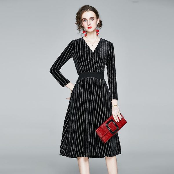 autumn winter women v-neck long sleeve vintage slim dress vertical stripes velvet casual dresses, Black;gray
autumn winter women v-neck long sleeve vintage slim dress vertical stripes velvet casual dresses, Black;gray