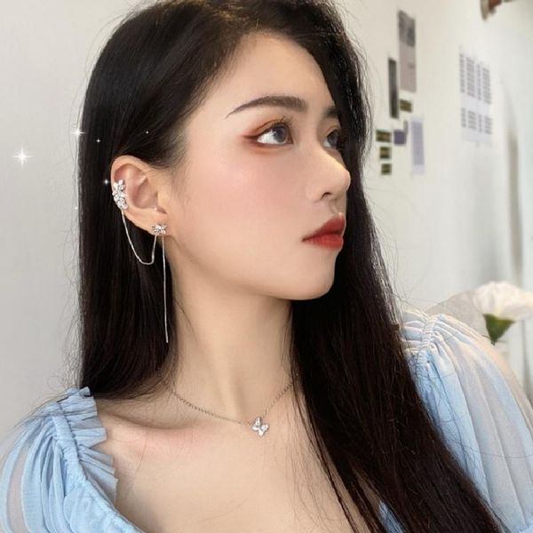 stud trend earbone clip gentle and sweet one super immortal zircon diamond inlaid butterfly temperament net red earrings, Golden;silver
stud trend earbone clip gentle and sweet one super immortal zircon diamond inlaid butterfly temperament net red earrings, Golden;silver