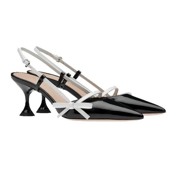 bow knot high-heeled sandals 2021 spring female cat heel patent leather pointed-toe women's single shoes hollow, Black
bow knot high-heeled sandals 2021 spring female cat heel patent leather pointed-toe women's single shoes hollow, Black
