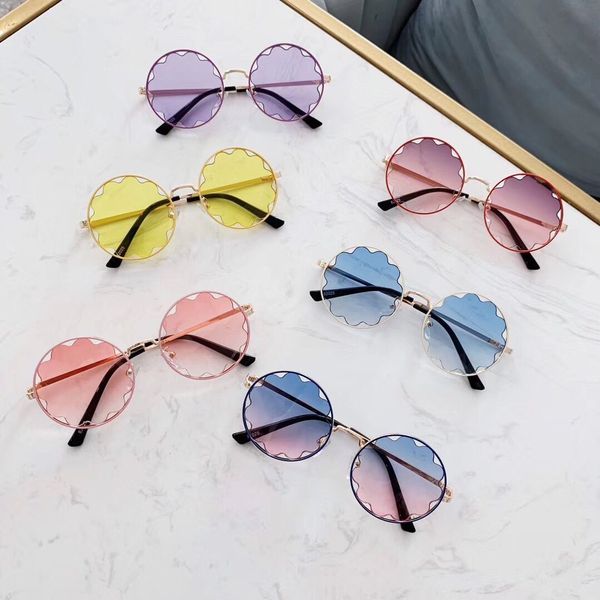 wholesale fashionable new round frame lace children's sunglasses, hollow metal work, sunshade and eye protection glasses 70% off outlet, White;black
wholesale fashionable new round frame lace children's sunglasses, hollow metal work, sunshade and eye protection glasses 70% off outlet, White;black