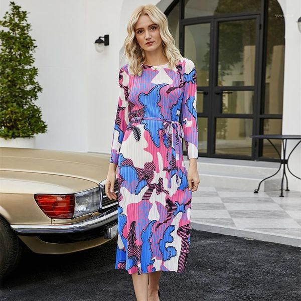 casual dresses 2021 winter bohemian dress round neck long sleeve lace sashes split elegant aesthetic clothes miyake pleated outfits 5453, Black;gray
casual dresses 2021 winter bohemian dress round neck long sleeve lace sashes split elegant aesthetic clothes miyake pleated outfits 5453, Black;gray