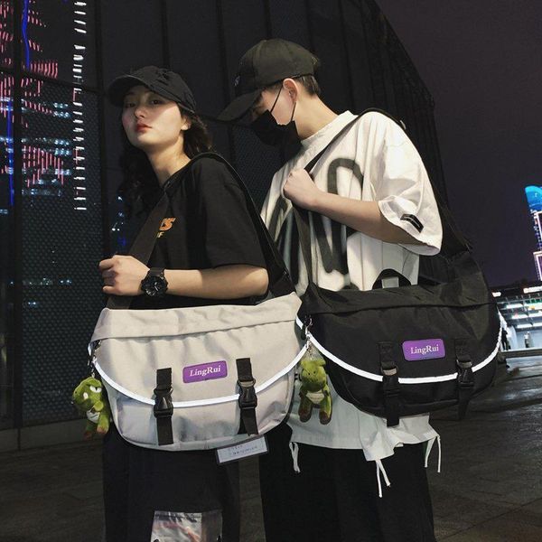 street trend shoulder bag handbag hip hop chest pack high capacity fashion crossbody bags functional reflective waist
street trend shoulder bag handbag hip hop chest pack high capacity fashion crossbody bags functional reflective waist