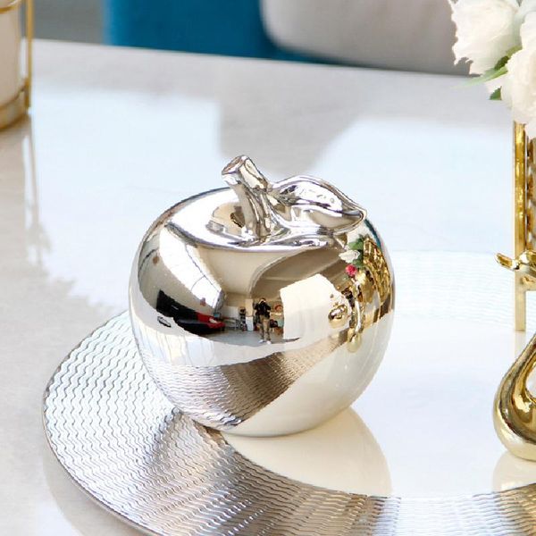 party decoration gold-plated silver apple ceramic ornaments modern minimalist european nordic style home accessories creative christmas gift
party decoration gold-plated silver apple ceramic ornaments modern minimalist european nordic style home accessories creative christmas gift