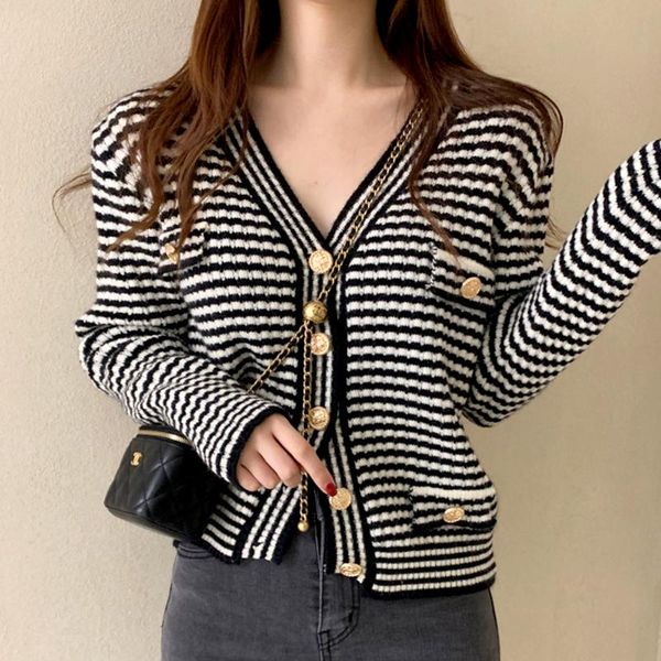 women's knits & tees korean v-neck knit carigans vintage striped long sleeve sweater female all-matched fashion tide 20210autumn winter, White
women's knits & tees korean v-neck knit carigans vintage striped long sleeve sweater female all-matched fashion tide 20210autumn winter, White