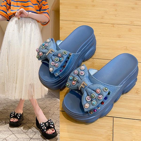 slippers thick-soled slope with female high-heeled summer fashion bow crystal sandals increase comfort and non-slip., Black
slippers thick-soled slope with female high-heeled summer fashion bow crystal sandals increase comfort and non-slip., Black